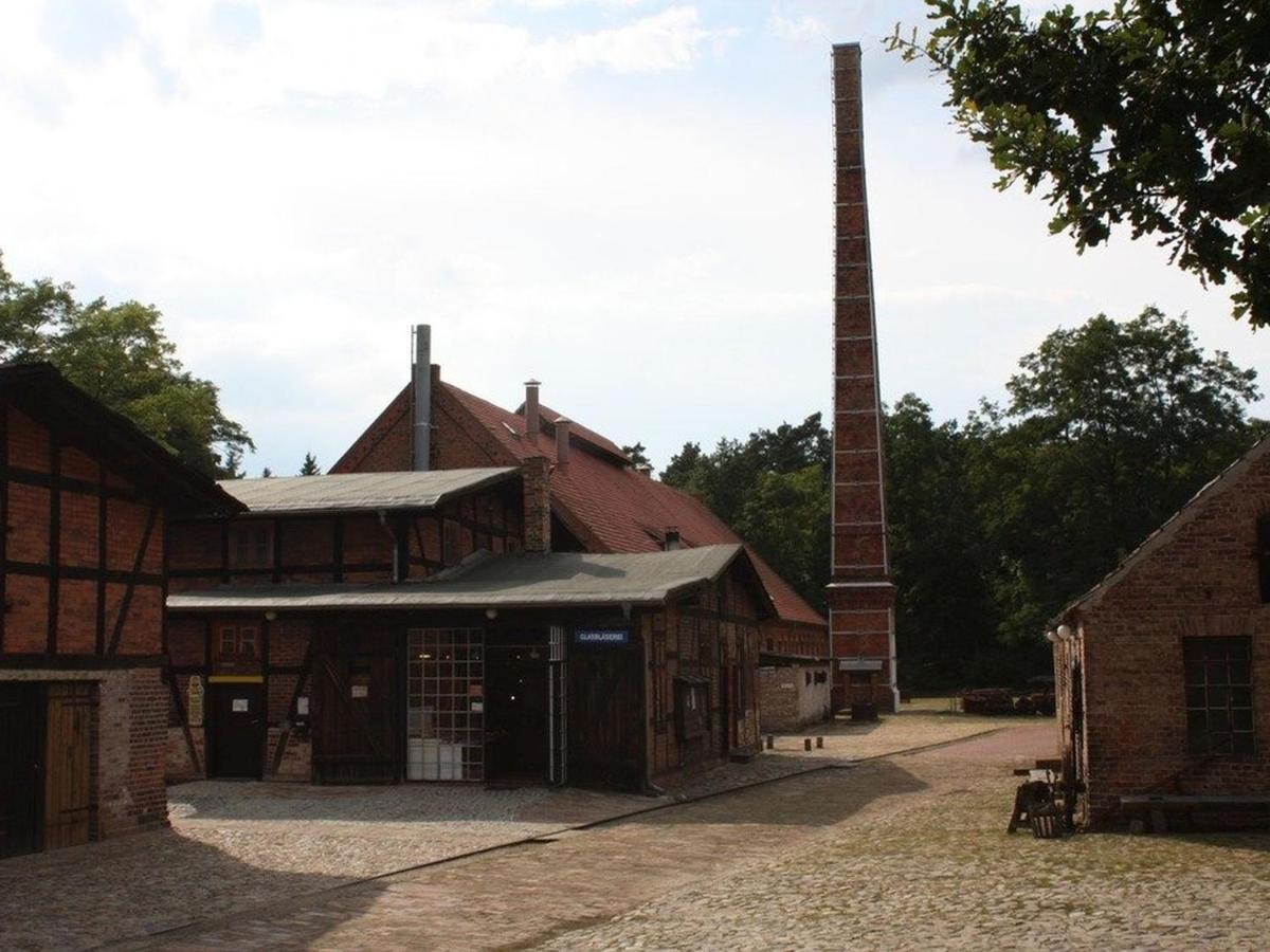 Ferienwohnung Am Roten Schloss Glashutte  Exterior photo